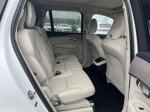 Certified 2023 Volvo XC90 B5 Plus w/ Protection Package Premier image 33