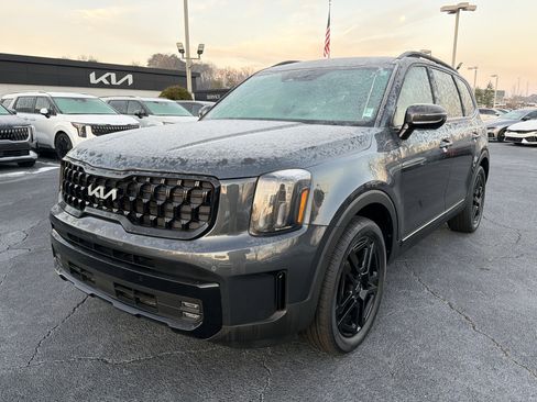 Used 2024 Kia Telluride SX Prestige X-Line image 3
