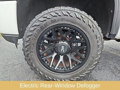Used 2022 GMC Sierra 2500 Denali AWD/4WD image 12