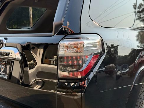 Used 2016 Toyota 4Runner Limited image 42