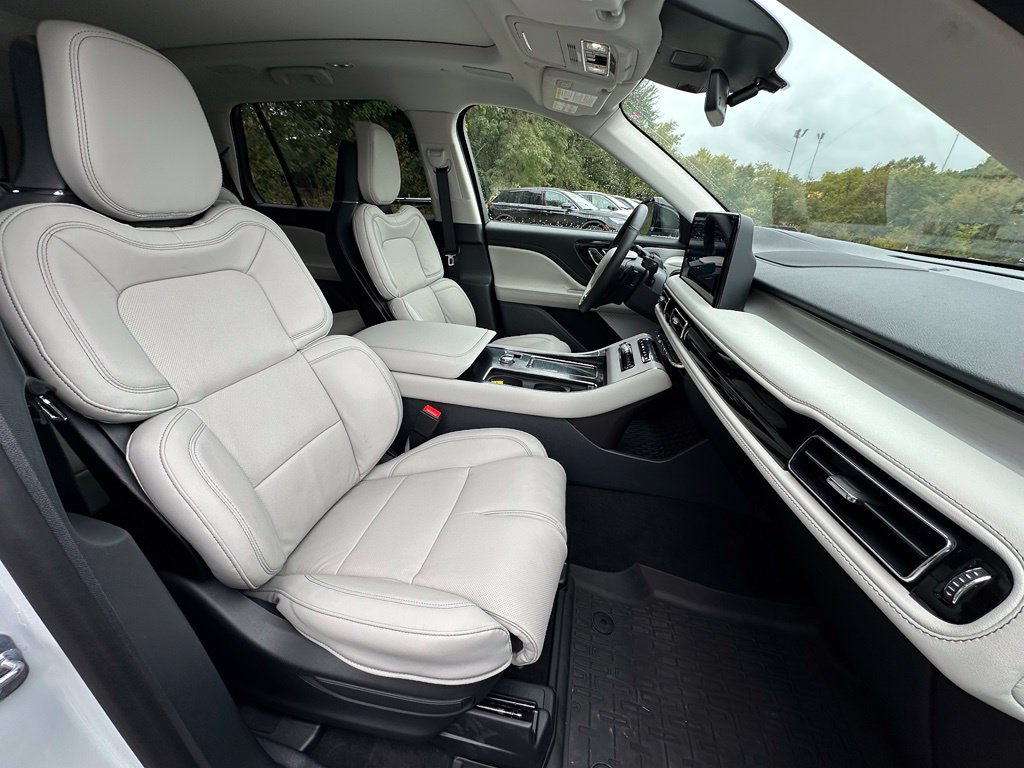New 2027 Lincoln Aviator Reserve AWD/4WD image 24