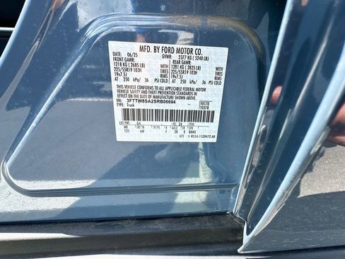 Used 2025 Ford Maverick Lariat w/ Black Appearance Package AWD/4WD image 10
