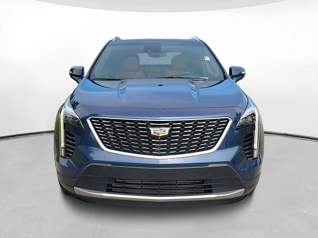 Used 2019 Cadillac XT4 Premium Luxury FWD image 2