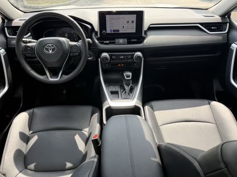 Used 2025 Toyota RAV4 XLE Premium FWD image 13