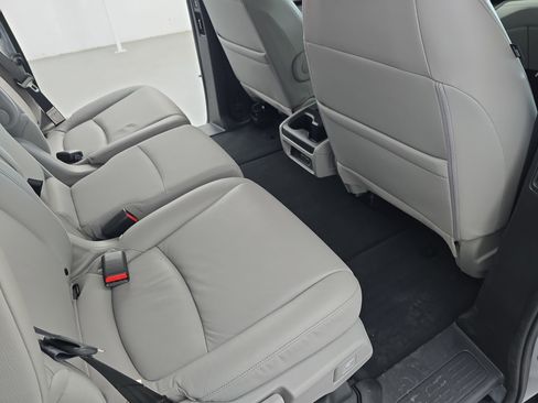 Certified 2024 Honda Odyssey EX-L image 11