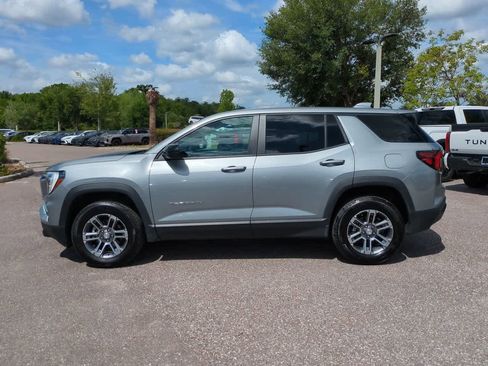 Used 2025 GMC Terrain Elevation AWD/4WD image 3