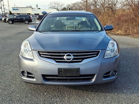 Used 2010 Nissan Altima 2.5 S image 2