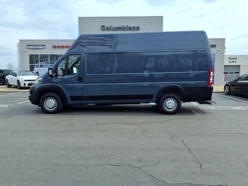 Used 2024 RAM ProMaster 3500 FWD image 1