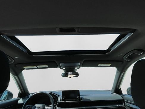 Used 2024 Honda CR-V Sport image 21