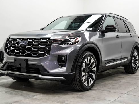 Used 2025 Ford Explorer Platinum w/ LUX Leather Package AWD/4WD image 7