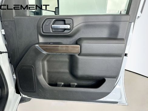 Used 2022 Chevrolet Silverado 2500 LT w/ Convenience Package AWD/4WD image 35