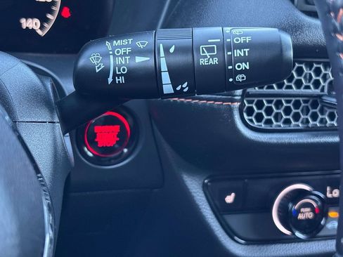 Used 2025 Honda HR-V Sport image 29
