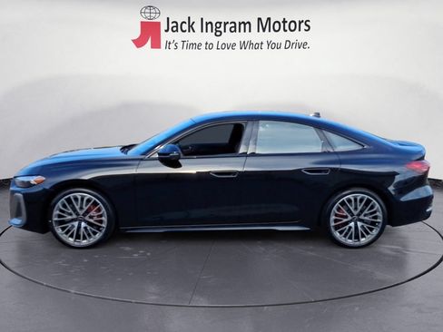 Used 2025 Audi S5 Prestige w/ Prestige Package AWD/4WD image 2