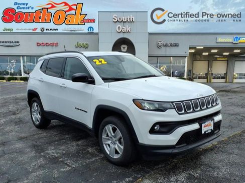 Certified 2022 Jeep Compass Latitude w/ Convenience Group image 1