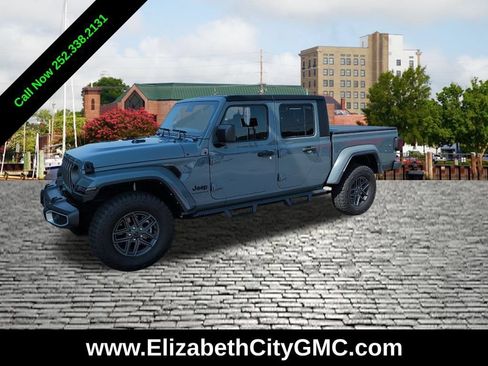 Used 2024 Jeep Gladiator Sport AWD/4WD image 1