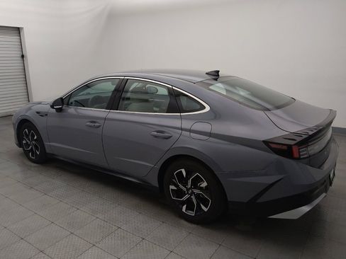 Used 2024 Hyundai Sonata SEL FWD image 3