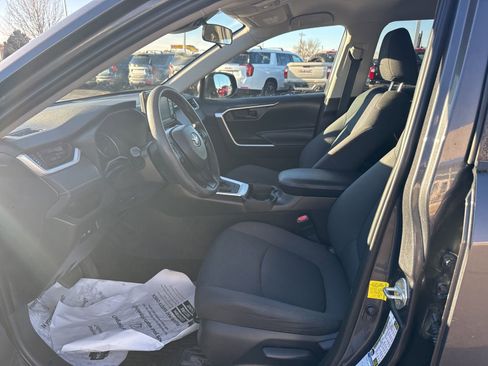 Certified 2019 Toyota RAV4 LE w/ Carpet Mat Package image 23