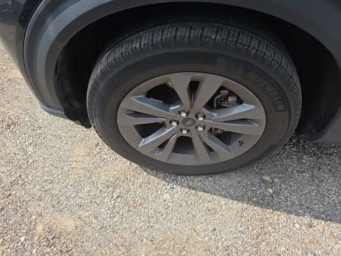 Used 2023 Ford Explorer XLT w/ Equipment Group 202A AWD/4WD image 9