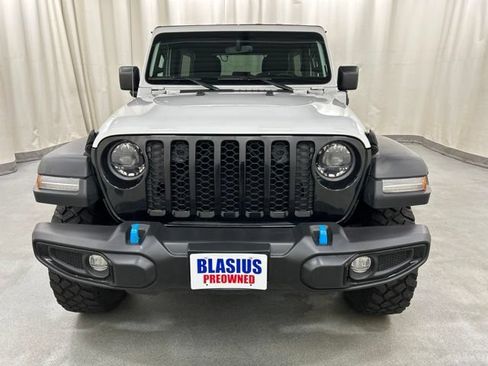 Used 2023 Jeep Wrangler Unlimited AWD/4WD image 30