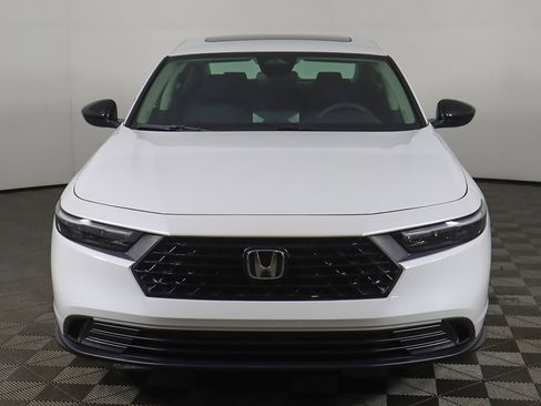 Certified 2025 Honda Accord SE image 11
