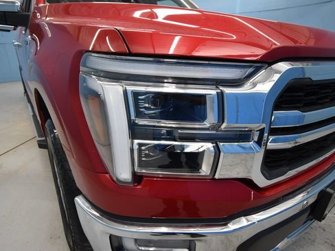 Used 2024 Ford F150 Lariat AWD/4WD image 45