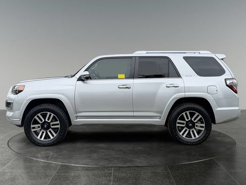 Used 2016 Toyota 4Runner Limited AWD/4WD image 6