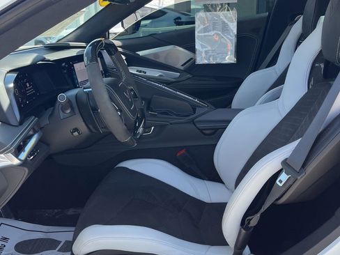 Used 2024 Chevrolet Corvette E-Ray w/ ZER Performance Package AWD/4WD image 8