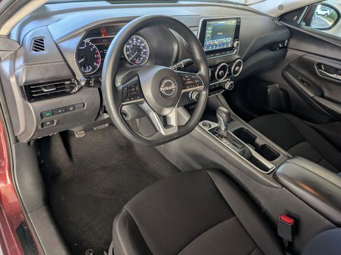Used 2024 Nissan Sentra SV FWD image 22