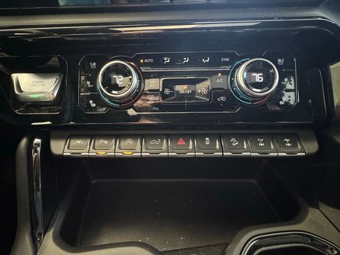 Used 2024 GMC Sierra 1500 AT4X image 25