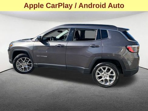 Used 2022 Jeep Compass Latitude image 6