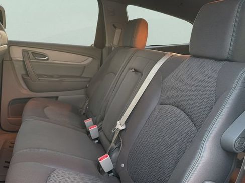 Used 2016 Chevrolet Traverse LS FWD image 17