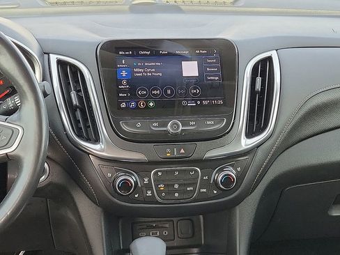 Used 2022 Chevrolet Equinox Premier image 10