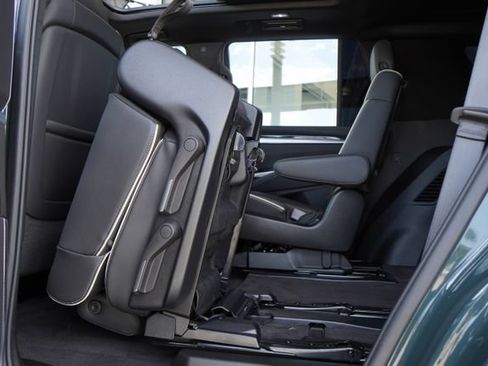 Used 2026 Cadillac Escalade Sport w/ LPO, ONYX Package RWD image 33