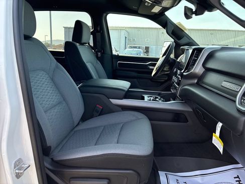 New 2026 RAM 1500 Big Horn AWD/4WD image 19