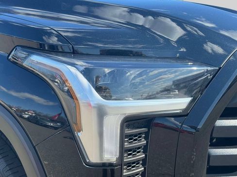 Used 2025 Toyota Tundra SR5 AWD/4WD image 9
