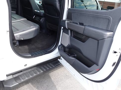 Used 2024 Ford F150 Lariat AWD/4WD image 32