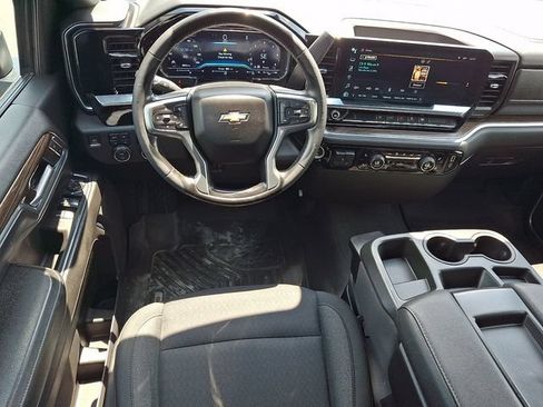 Used 2024 Chevrolet Silverado 2500 LT w/ Convenience Package AWD/4WD image 11