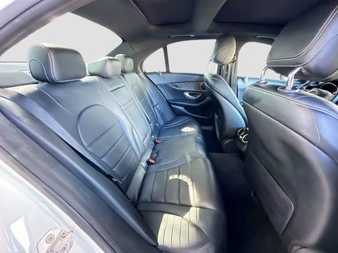 Used 2018 Mercedes-Benz C 300 Sedan image 26