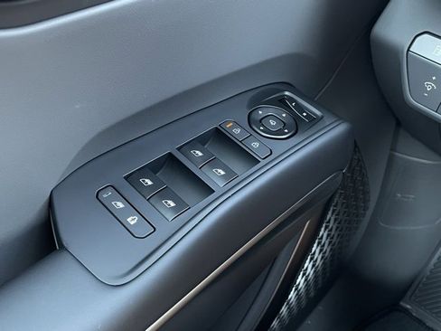 New 2026 Kia EV9 Light image 12