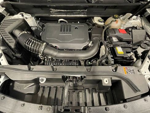 Used 2022 GMC Acadia SLT w/ Elevation Edition image 42