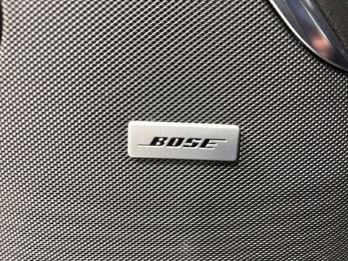 Used 2025 GMC Yukon XL Denali image 32