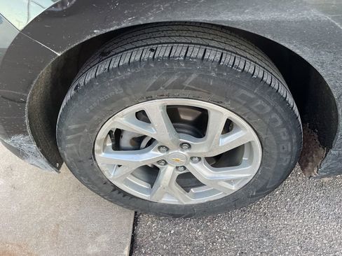 Used 2018 Chevrolet Equinox LT image 21