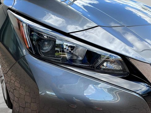 Used 2022 Nissan Leaf S FWD image 29