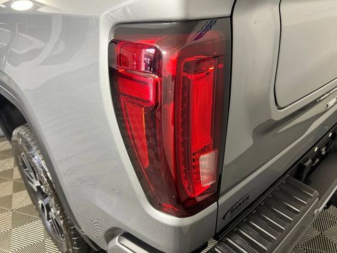 Certified 2025 GMC Sierra 1500 AT4 w/ AT4 Premium Package AWD/4WD image 40