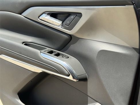 New 2026 Chevrolet Traverse LT w/ Driver Confidence Package image 21