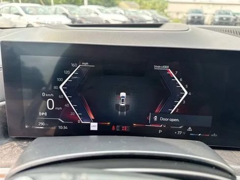 Used 2025 BMW X7 xDrive40i AWD/4WD image 52