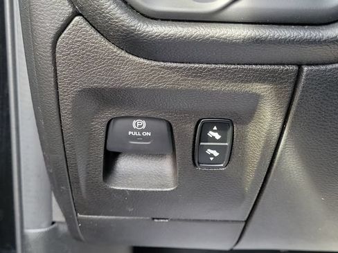 Used 2019 RAM 1500 Big Horn RWD image 15