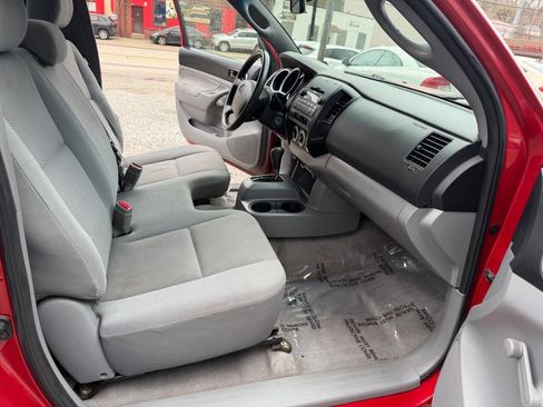 Used 2010 Toyota Tacoma 2WD Regular Cab image 13