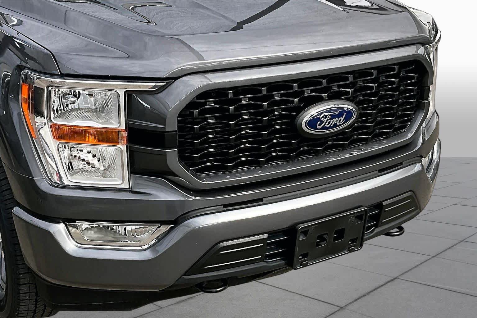 Used 2022 Ford F150 XL w/ STX Appearance Package AWD/4WD image 29
