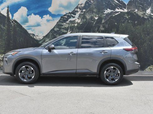 Used 2026 Nissan Rogue SV AWD/4WD image 7